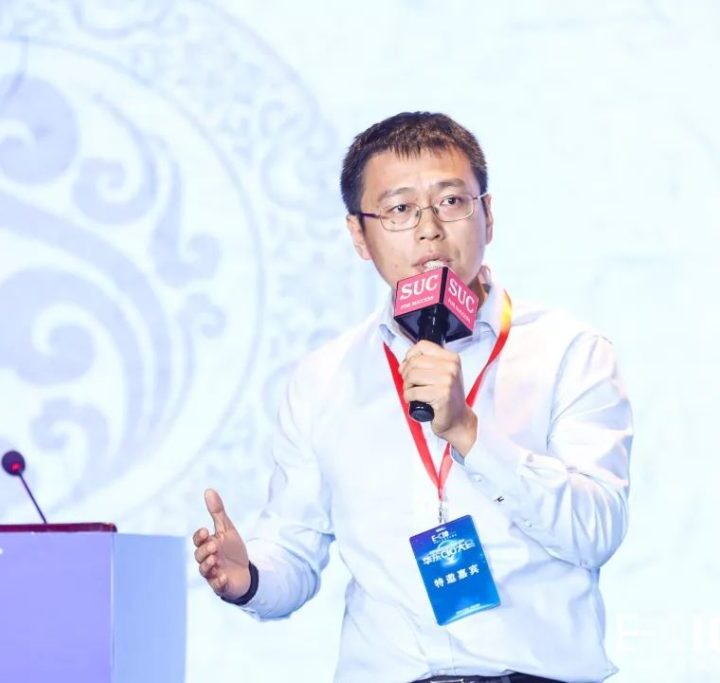 李智伟